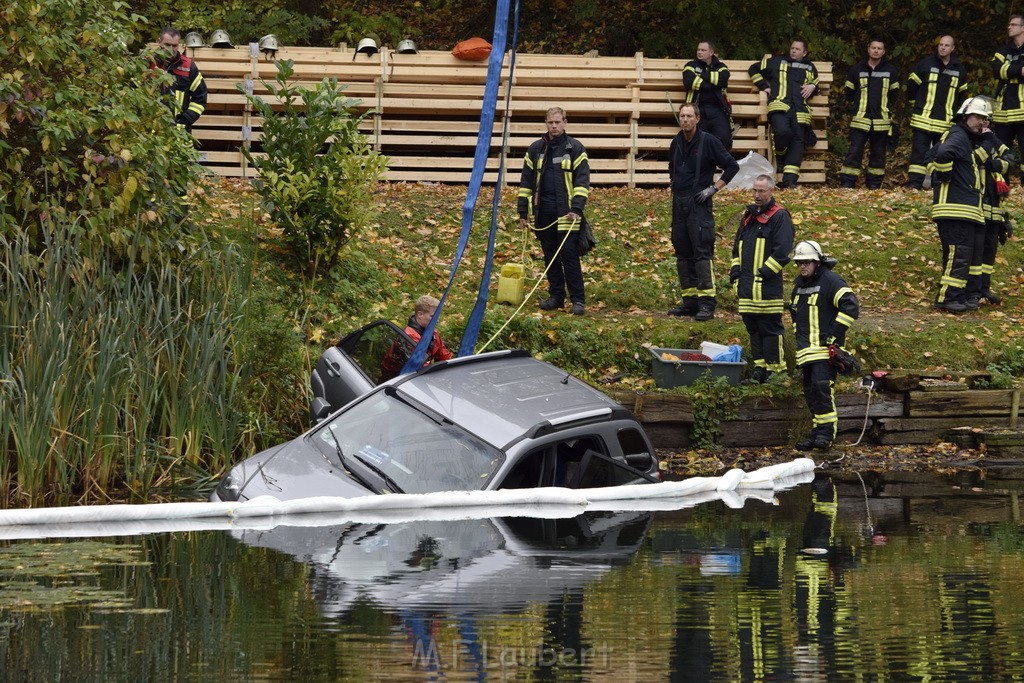 Einsatz BF Koeln PKW im See Koeln Esch P051.JPG - Miklos Laubert